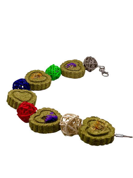 Floral Heart-shaped Timothy Hay Cakes and Rattan Balls Hanging Treat for Rabbit, Hamsters, Guinea Pigs, Chinchillas & Small Rodents