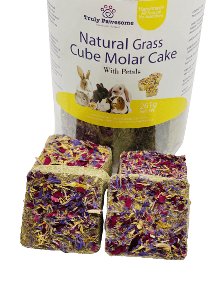 Cube Grass Cake Treat For Rabbit, Hamsters, Guinea Pigs, Chinchillas & Small Rodents