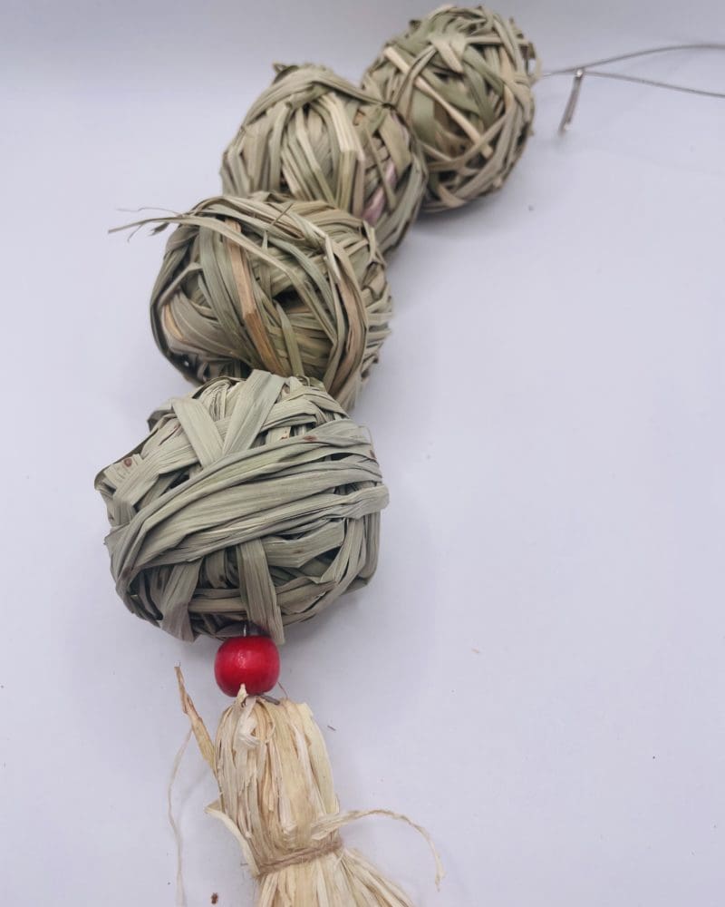 Timothy Grass Balls Hanging Toy/Treats Treat for Rabbit, Hamsters, Guinea Pigs, Chinchillas & Small Rodents