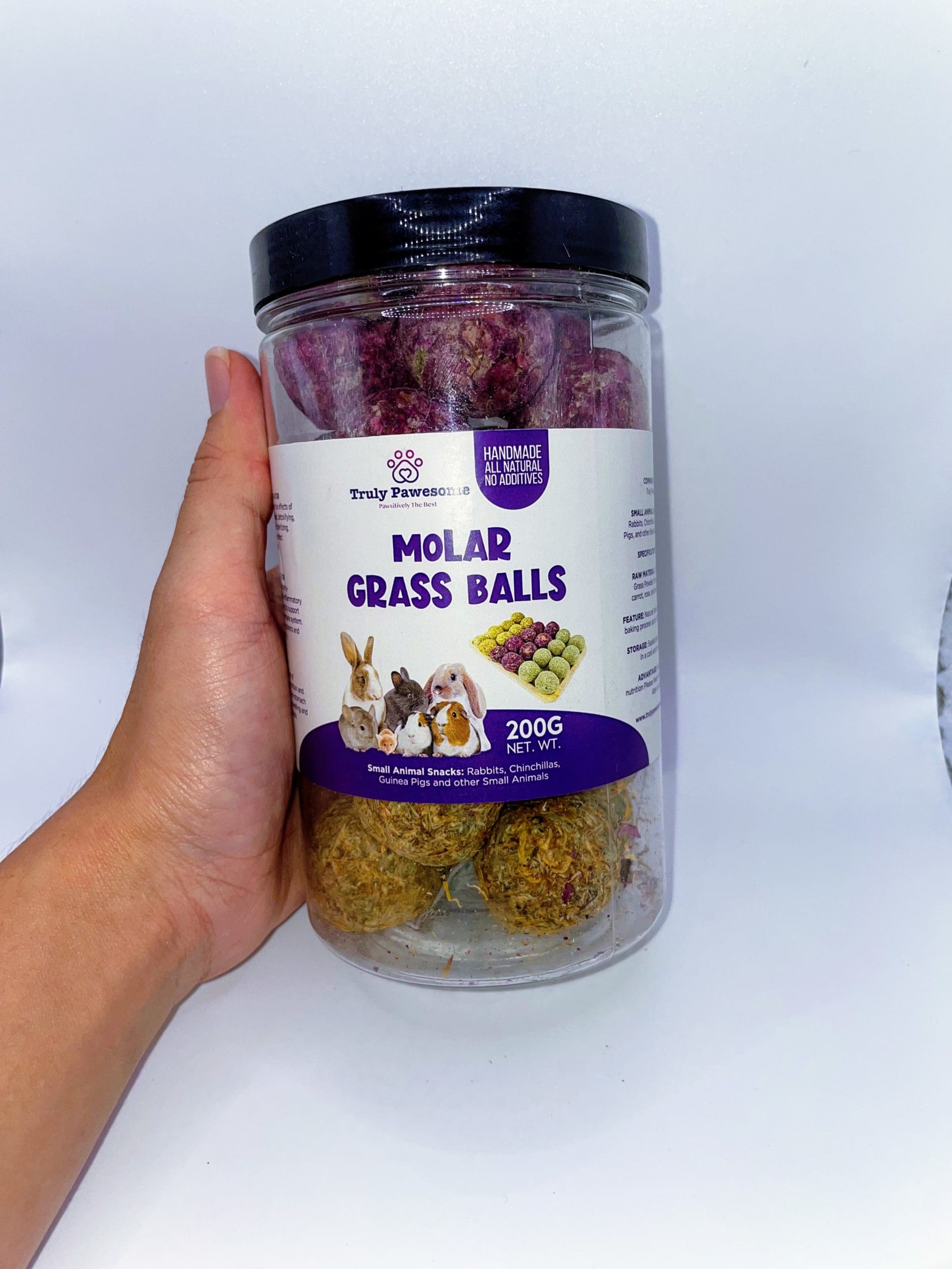 Timothy Hay Floral Grass Ball Treat For Rabbit, Hamsters, Guinea Pigs, Chinchillas and Small Rodents. Timothy Hay Floral Grass Ball Treat For Rabbit, Hamsters, Guinea Pigs, Chinchillas and Small Rodents.