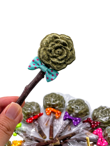 Rose Petal Timothy Hay Lollipop for Rabbits, Hamster, chinchillas, guinea pigs and small animals