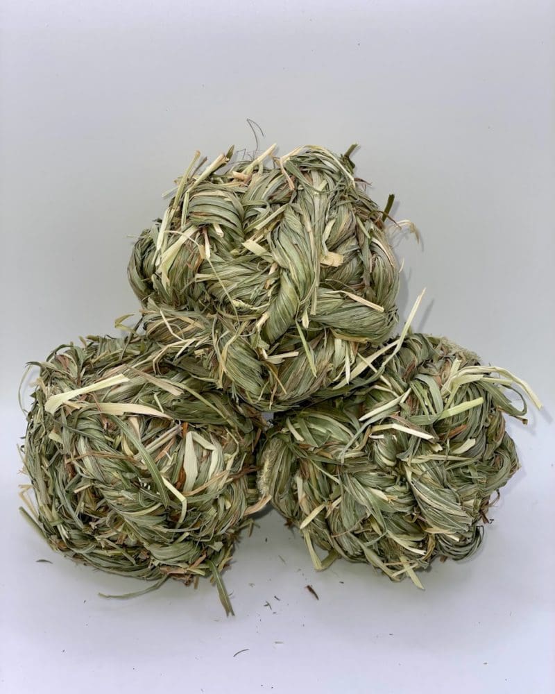 Timothy Grass Balls and Chew Toy Treat For Rabbit, Hamsters, Guinea Pigs, Chinchillas & Small Rodents