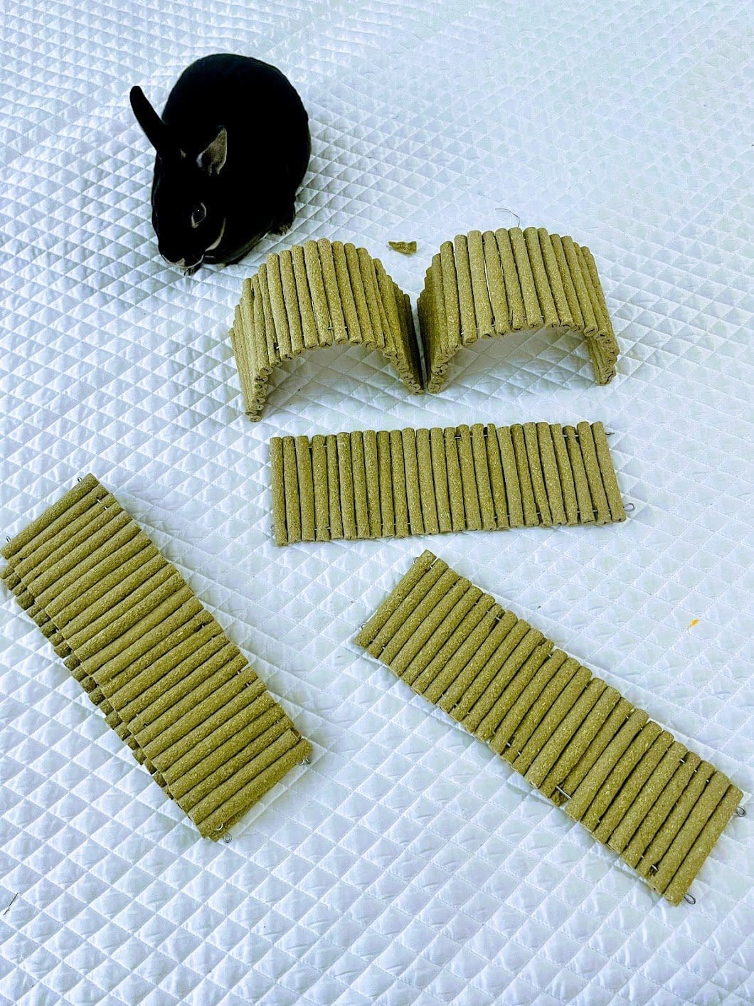 Hay Bendable Bridge Treat and Chew Toy For Rabbits, Hamsters, Guinea Pigs, Chinchillas and Small Rodents.